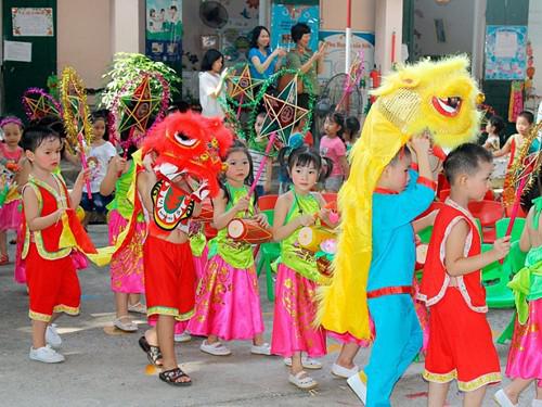 Sự khác biệt giữa tết Trung thu của trẻ em vùng cao và thành thị - 18