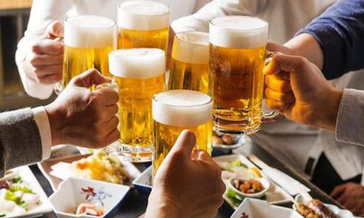 Từ 15/11: Ép người khác uống rượu, bia sẽ bị phạt tiền lên đến 3 triệu đồng - 1