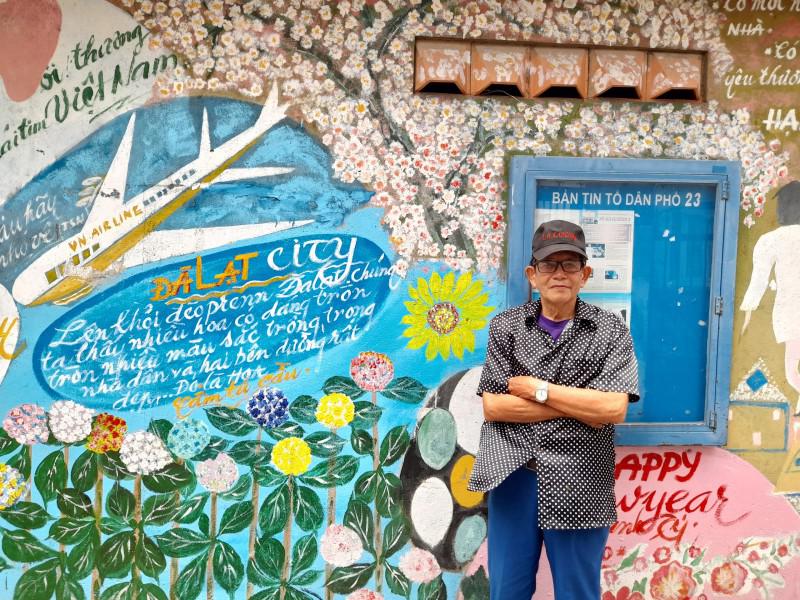 Người họa sĩ già với niềm đam mê mang đến "mùa xuân" cho những bức tường cũ ở Sài thành - 1