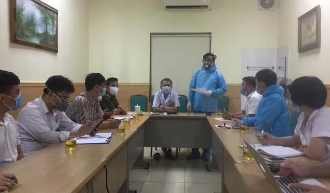 Gần 100 cán bộ y tế tiếp xúc gần với bệnh nhân mắc COVID-19 ở Bệnh viện E - 2