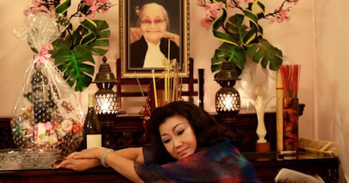 NSND Kim Cương: "Giỗ mẹ mùa covid, ngàn lời tưởng nhớ xóa đi đơn độc" - 1
