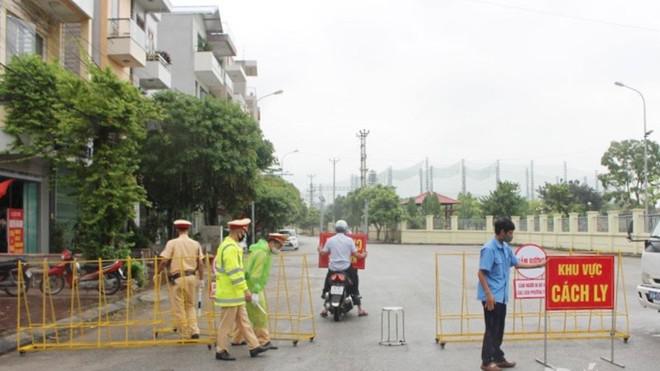 Phát hiện 2 ca nghi nhiễm Covid-19, Bắc Giang thiết lập vùng cách ly - 1