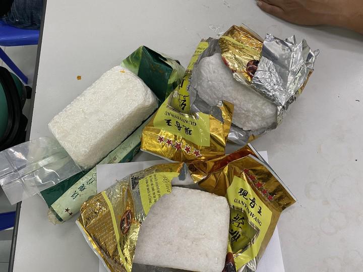 Hải Dương: Bắt nhóm đối tượng giấu 3kg ma túy trong quả bí ngô - 1