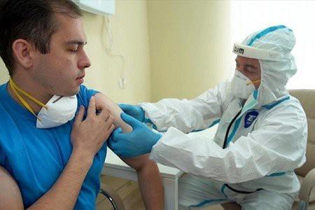 Nga sắp có vaccine COVID-19 đầu tiên trên thế giới - 1