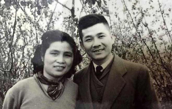 Vợ chồng nhà văn Việt - 2