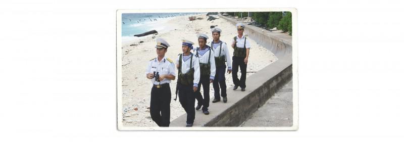 Thành phố nhỏ trên biển đông Trường Sa - 7