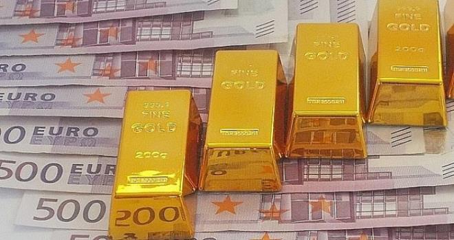 Giá vàng hôm nay 24/8 giảm nhẹ, dự báo có biến động lớn vào tuần tới - 1