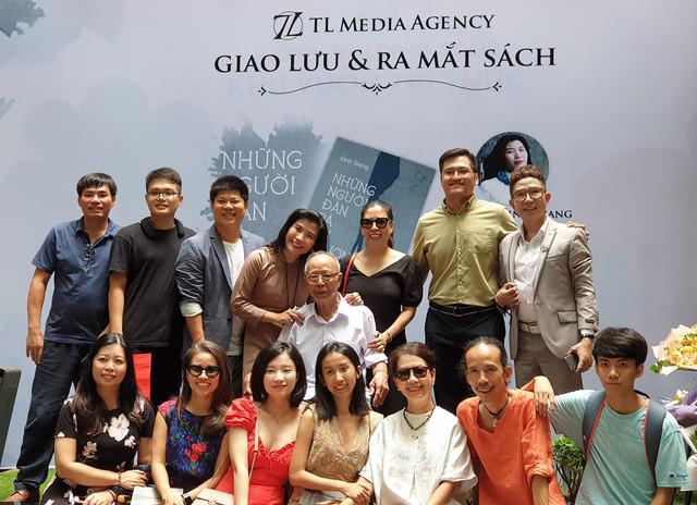 Em gái út ca sĩ Long Nhật ra mắt sách về "Những người đàn bà phi thường" - 3
