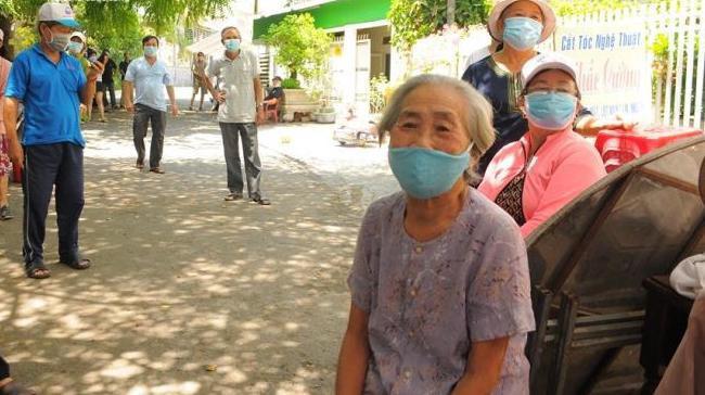 Quảng Ngãi dỡ phong tỏa khu vực bệnh nhân 419 sinh sống - 1