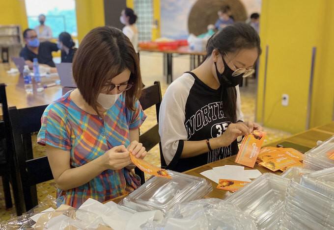 Những vị khách mắc kẹt góp cơm '5 sao' chống dịch ở Đà Nẵng - 3