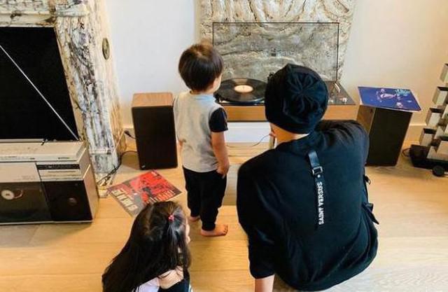 Châu Kiệt Luân khoe ảnh "cha nào con nấy", thừa nhận "lép vế" so với vợ - 4