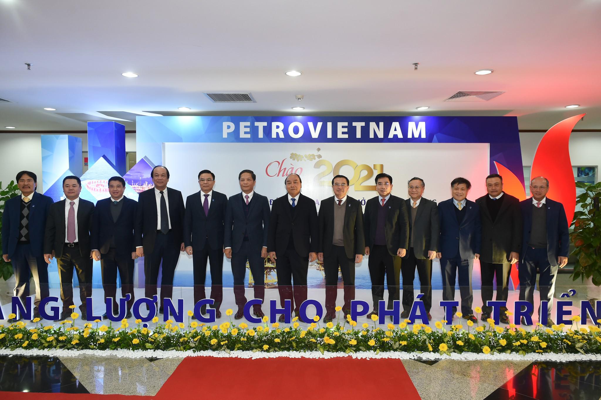 Thủ tướng dự Hội nghị triển khai nhiệm vụ năm 2021 của Tập đoàn dầu khí Quốc gia Việt Nam - 4