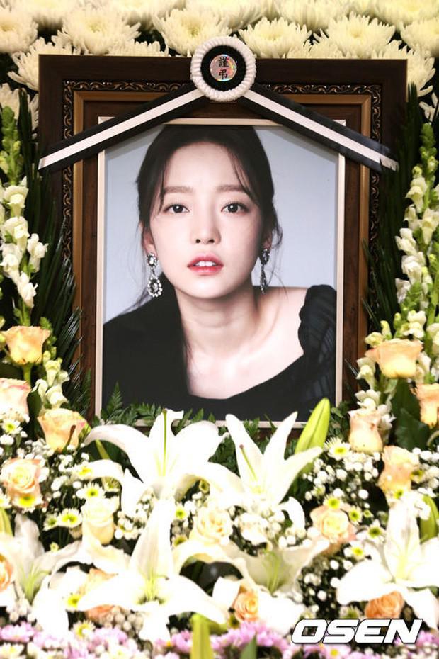 Đã tròn một năm từ ngày Go Hara qua đời: Đạo luật mới mang tên cô tại Hàn Quốc được thông qua - 1