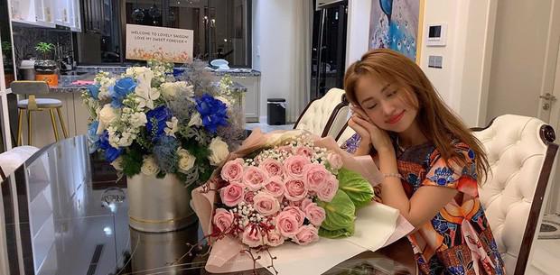 Hé lộ diện mạo người chồng tương lai của MC Vân Hugo - 4