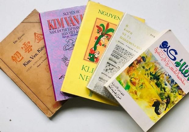 Tình yêu Truyện Kiều và hành trình sưu tập 73 bản chuyển ngữ - 2