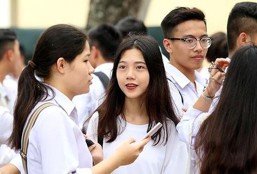 Thí sinh "lao đao" vì điểm thi đại học bùng nổ - 2