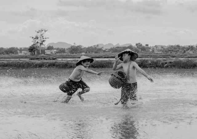 Những khoảnh khắc nhiếp ảnh khiến người xem yêu mến Việt Nam - 15