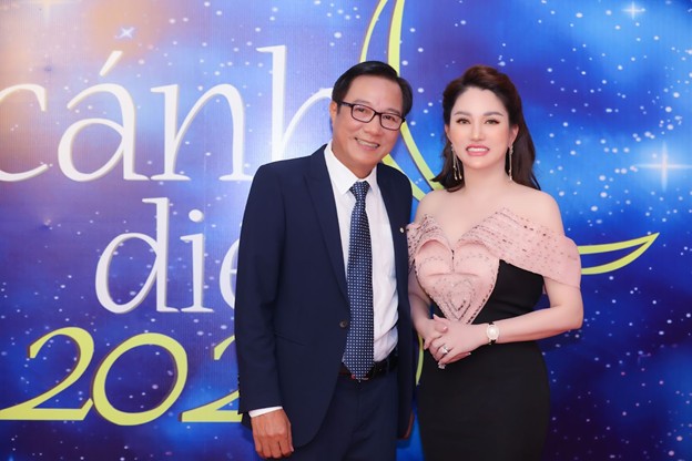 Hoa hậu Doanh nhân Xuân Hương trao giải cho nam diễn viên & nữ diễn viên chính xuất sắc nhất tại “Cánh diều 2020”  - 4