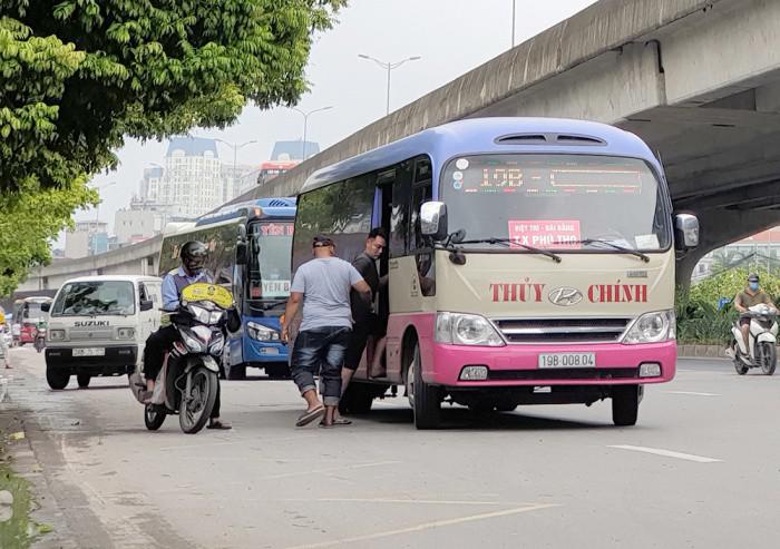 Hà Nội: Đề xuất lắp camera toàn tuyến Phạm Hùng để giám sát vi phạm - 1