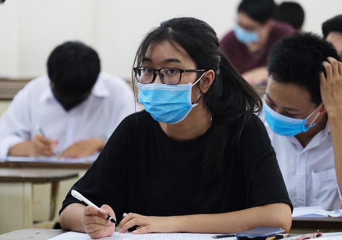 Thí sinh đổ về Hà Nội thi vào trường Bách khoa - 3