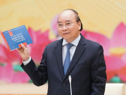 Thủ tướng Chính phủ Nguyễn Xuân Phúc trả lời phỏng vấn Thời báo Văn học Nghệ thuật