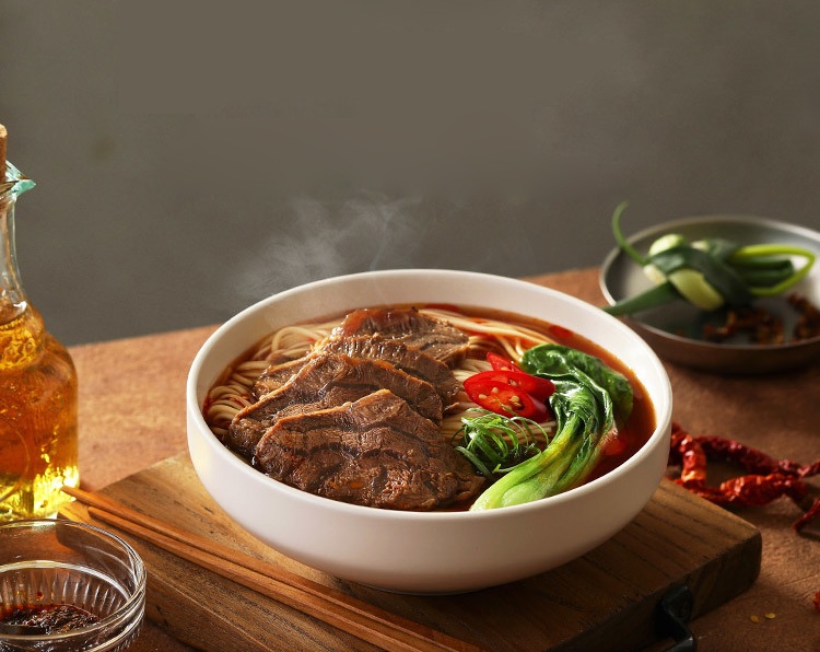 Luộc mì bằng nước sôi hay nóng, nhiều người làm sai bảo sao mì hay bị dính bết - 7