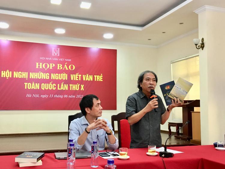 Đón chờ thế hệ cầm bút trẻ gánh vác sứ mệnh mới của văn học