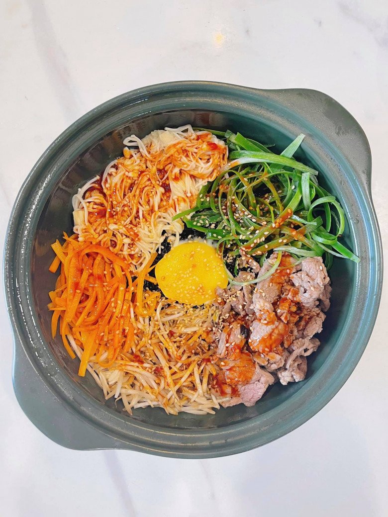 Tết Tây mẹ sốt con sốt đi cấp cứu, nữ diễn viên xinh đẹp vẫn hạnh phúc vì món "ngon nhức nách" chồng nấu - 8