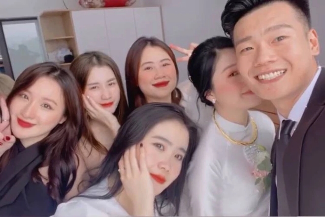 Chồng đại gia dẫn đoàn siêu xe, mạo hiểm đón Minh Hằng, trung vệ tuyển VN &#34;toát mồ hôi&#34; để cưới hot girl - 8