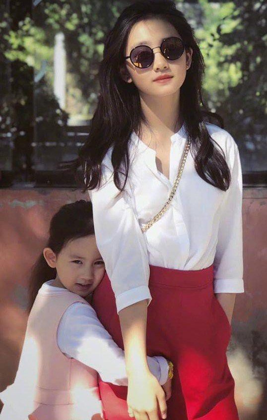 Sao nhí xinh nhất Bố ơi mình đi đâu thế nay đã là thiếu nữ, 16 tuổi cao 1m7 - 4