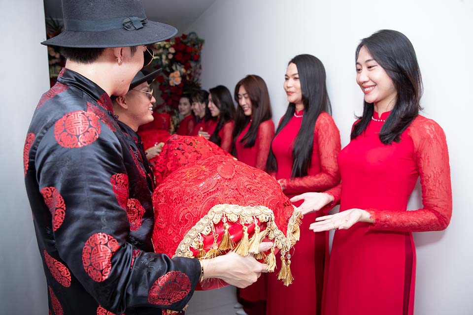 Đám cưới theo phong tục người Hoa của diễn viên Karen Nguyễn và chồng Giám đốc - 4