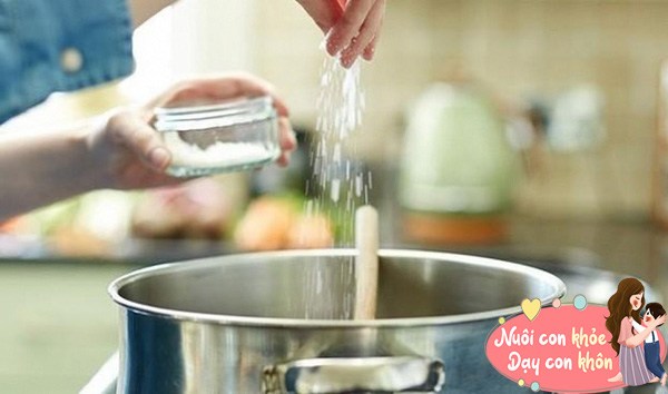 4 kiểu ăn uống ảnh hưởng đến sức khỏe và tương lai của bé, sửa ngay kẻo hối hận - 4