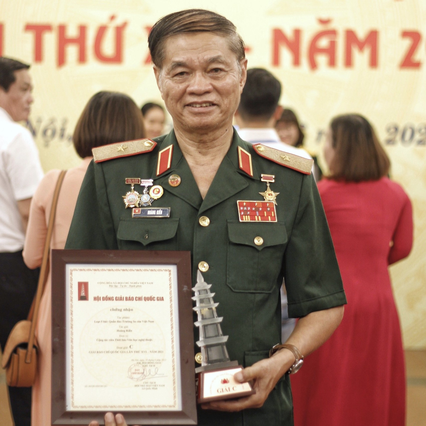 Thiếu tướng Hoàng Kiền: “Nhận giải Báo chí Quốc gia là niềm tự hào cho toàn thể đội ngũ cán bộ chiến sĩ Trường Sa” - 1
