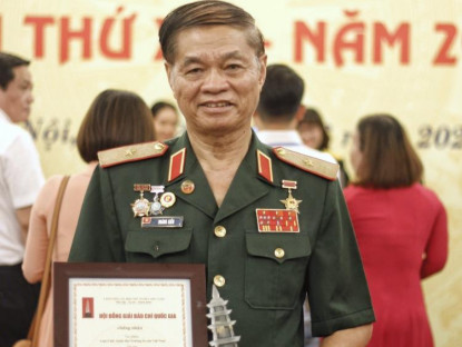  - Thiếu tướng Hoàng Kiền: “Nhận giải Báo chí Quốc gia là niềm tự hào cho toàn thể đội ngũ cán bộ chiến sĩ Trường Sa”