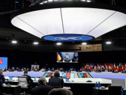 Phát biểu tại hội nghị NATO, ông Zelensky nói "lời cay đắng"