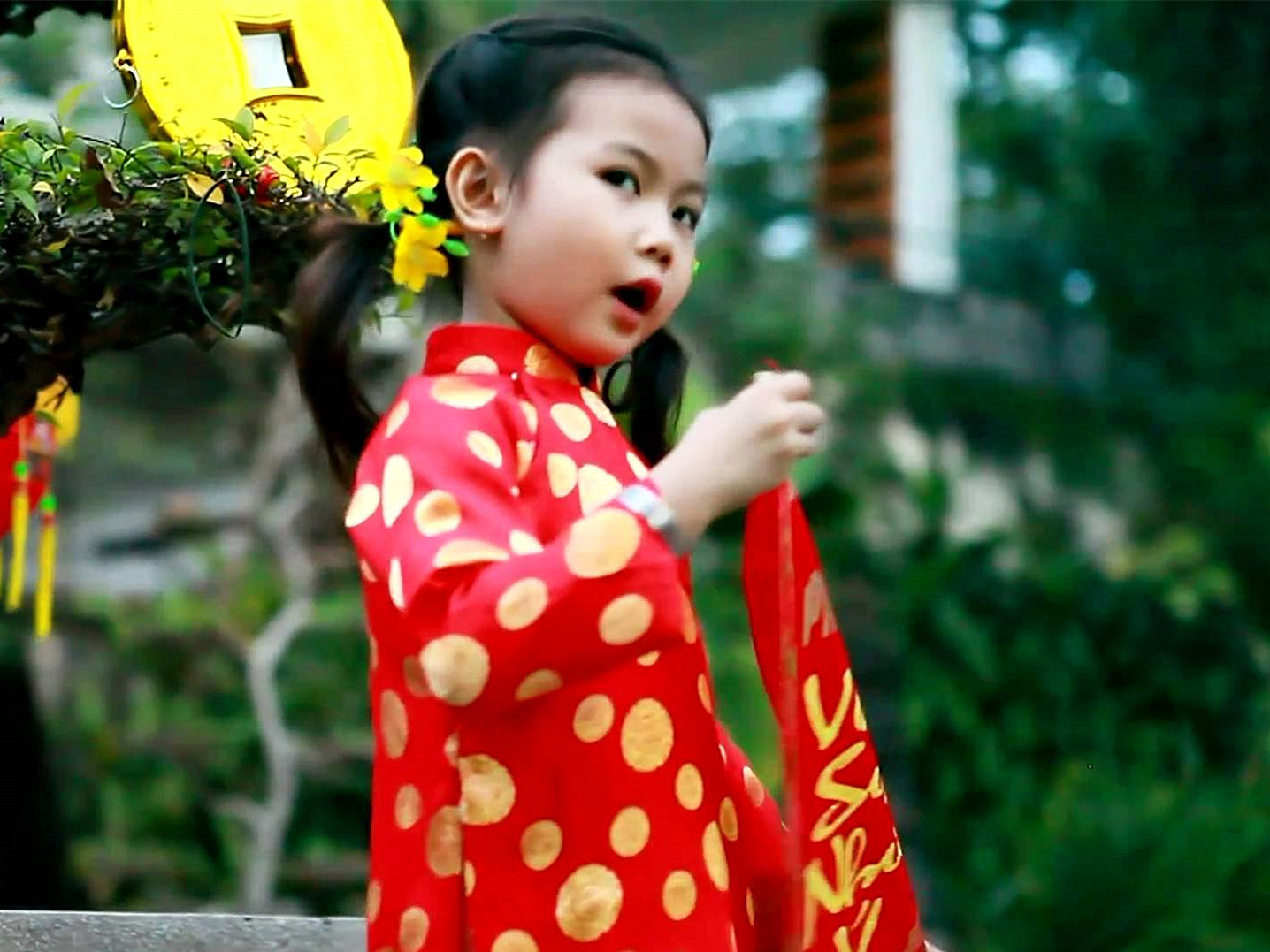 Sao nhí 'hot nhất YouTube Việt' bị dọa tạt axit, khủng bố tinh thần: Gia đình cầu cứu Công an - 4