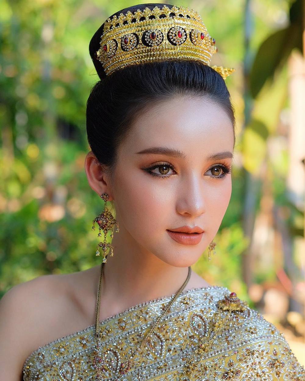 Các "nữ thần té nước" đẹp như tiên hạ phàm trên đường phố khiến người ta xiêu lòng - 15