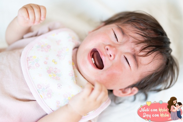 Đứa trẻ thường xuyên ngủ điều hòa và trẻ không thường xuyên ngủ điều hòa có 3 sự khác nhau rất dễ nhìn thấy - 5