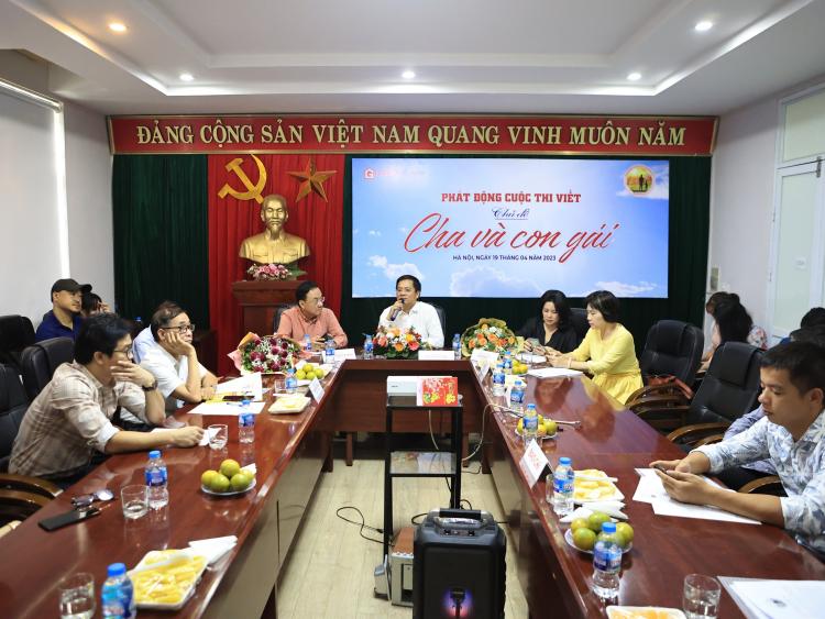 Phát động cuộc thi viết “Cha và con gái” tôn vinh giá trị ngày Gia đình Việt Nam