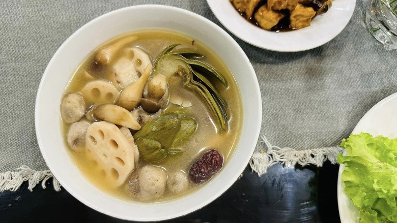 MC Đại Nghĩa ăn bữa cơm thanh đạm nhưng &#34;vẫn mập mới đau&#34;, bạn bè cho rằng béo là do thứ này! - 10