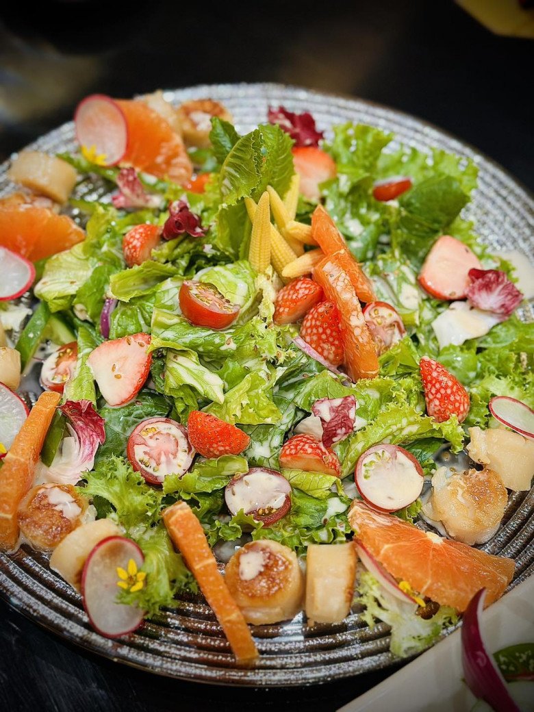 "Nữ đại gia Quận 7" khoe loạt món ăn xế ngày lễ ngon nhức nách, chồng hé lộ thực đơn sương sương vài triệu - 8