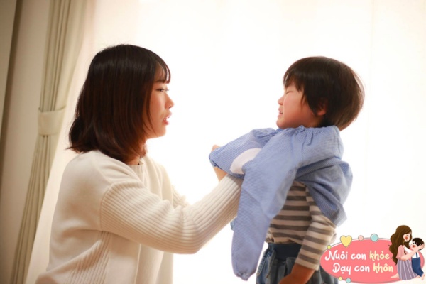 Cho con trai mặc lại đồ cũ đến trường, tưởng tiết kiệm nhưng bệnh con gặp phải sau đó khiến người mẹ sợ "xanh mặt" - 4