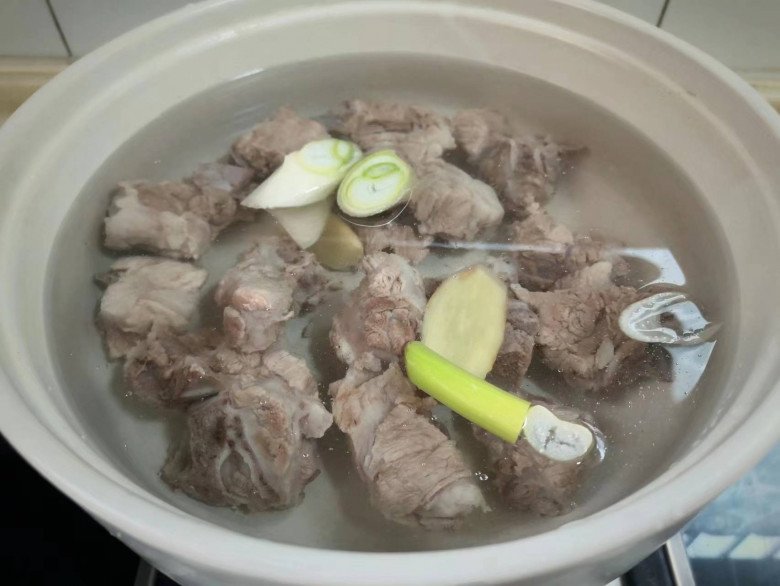 Cây này tưởng chỉ ăn lá, ai ngờ thân cũng cực ngon, đem nấu canh được món giàu canxi lại giải nhiệt ngày hè - 5