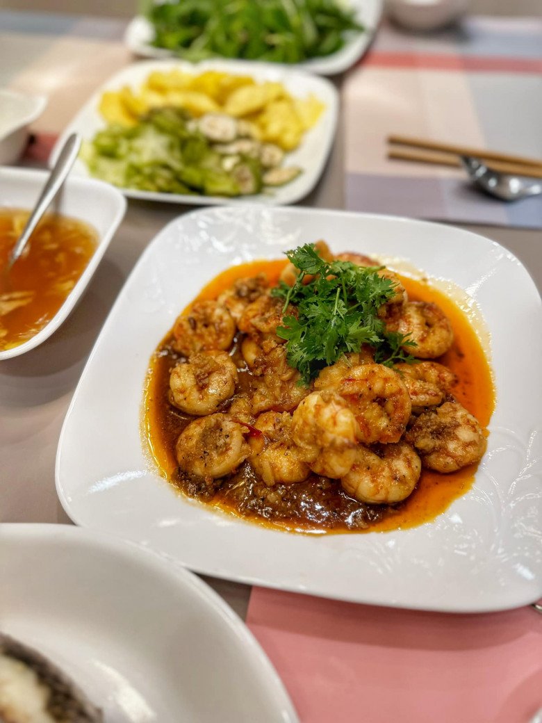 Được "lộc ăn" từ tài xế, siêu mẫu Hà Anh trổ tài nấu món thơm phức làm nhiều người xuýt xoa - 5