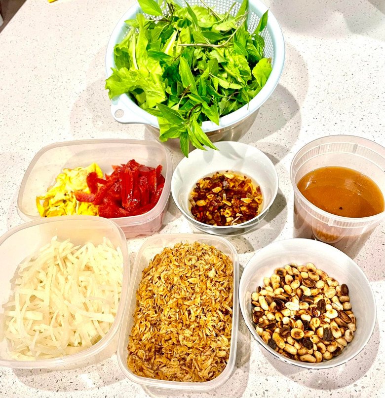 Nam ca sĩ đảm đang trổ tài nấu 2 món hấp dẫn, vợ cũ U70 của Đàm Vĩnh Hưng thốt lên: "Wow giỏi quá con" - 19