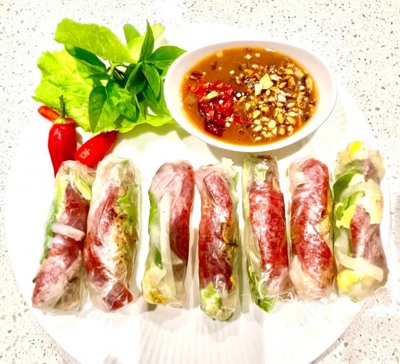 Nam ca sĩ đảm đang trổ tài nấu 2 món hấp dẫn, vợ cũ U70 của Đàm Vĩnh Hưng thốt lên: "Wow giỏi quá con" - 17