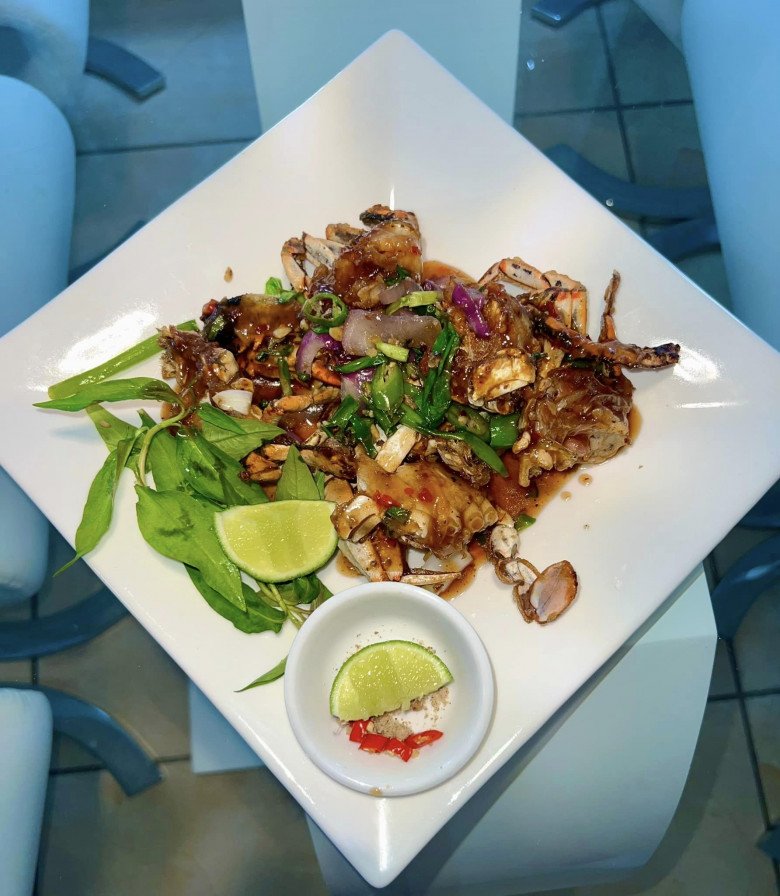 Nam ca sĩ đảm đang trổ tài nấu 2 món hấp dẫn, vợ cũ U70 của Đàm Vĩnh Hưng thốt lên: "Wow giỏi quá con" - 6