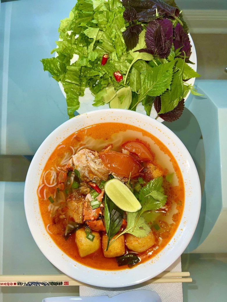 Nam ca sĩ đảm đang trổ tài nấu 2 món hấp dẫn, vợ cũ U70 của Đàm Vĩnh Hưng thốt lên: "Wow giỏi quá con" - 4