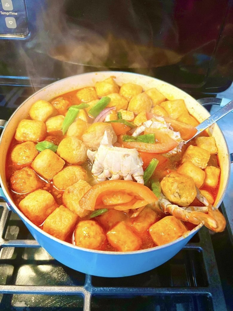 Nam ca sĩ đảm đang trổ tài nấu 2 món hấp dẫn, vợ cũ U70 của Đàm Vĩnh Hưng thốt lên: "Wow giỏi quá con" - 3