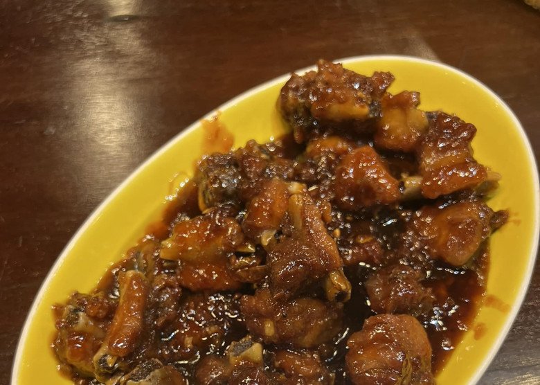 Xuân Bắc khoe bữa cơm của 3 bố con do "nóc nhà" nấu, dân mạng hài hước: Nhìn cái nồi là biết lười rửa bát! - 13